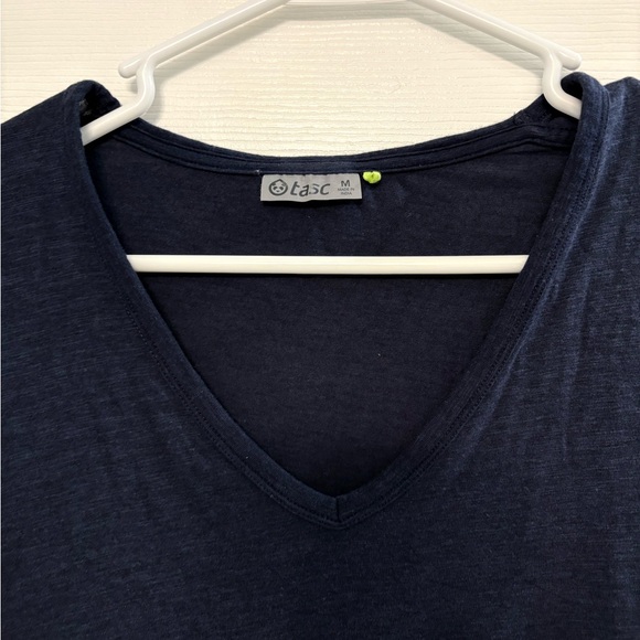 Tasc Women's Navy Short Sleeve Tee - Picture 1 of 2